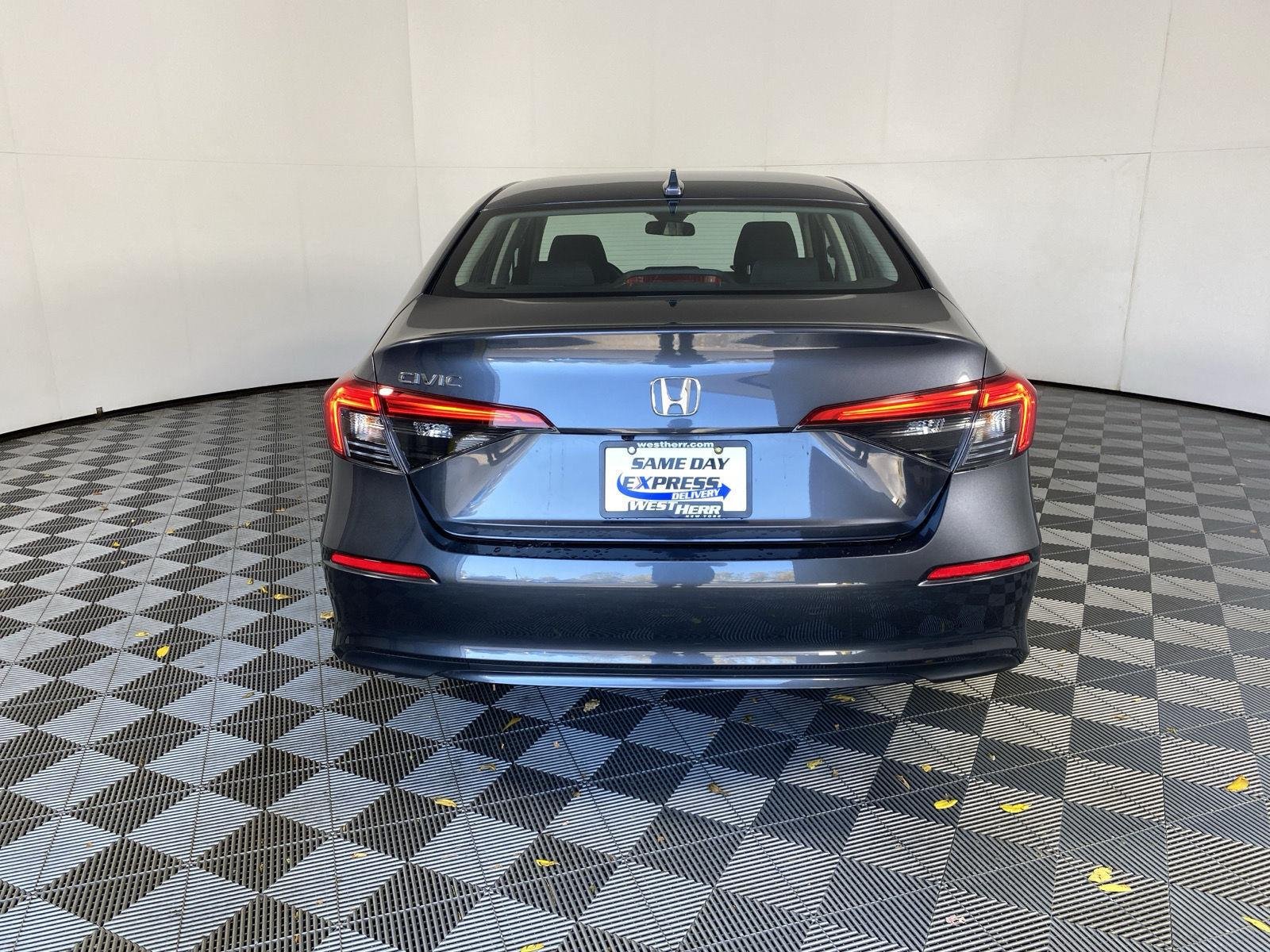 Certified Used 2024 Meteorite Gray Metallic Honda EX image 6