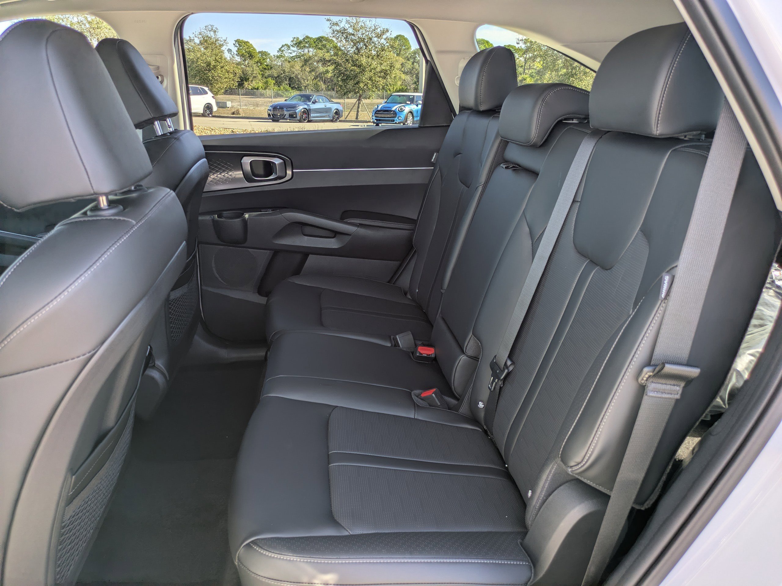 New 2026 Glacial White Pearl Kia S image 16