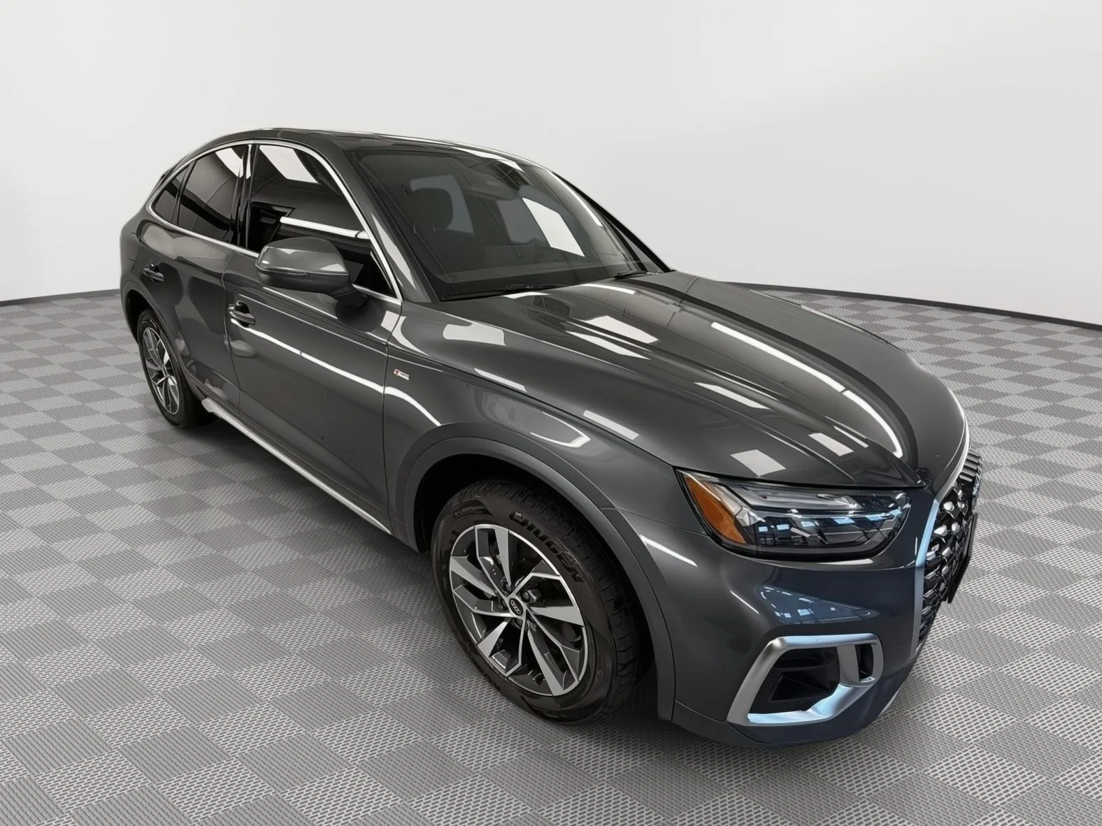 2023 Audi Q5 Sportback 45 Premium Plus's photo