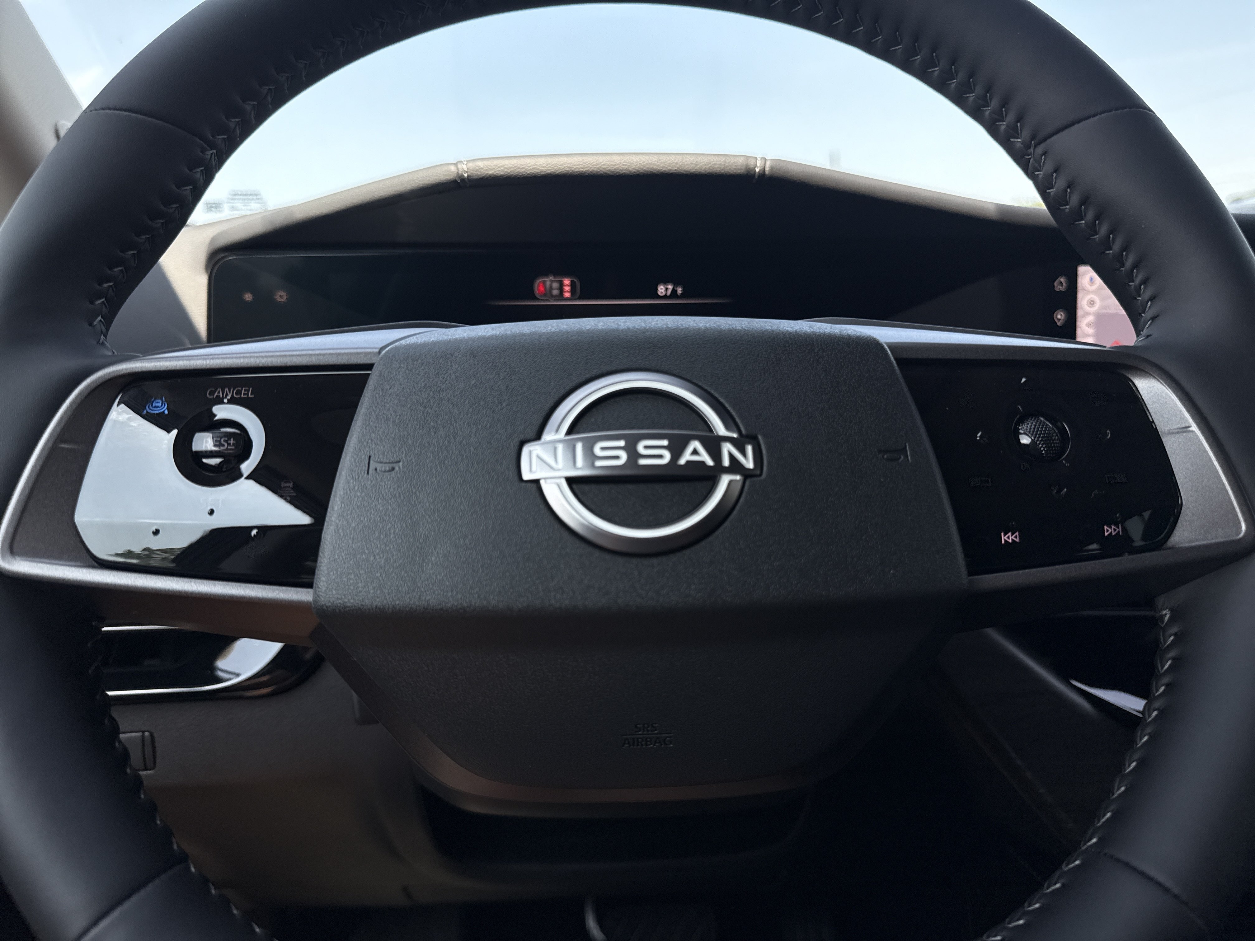 New 2026 Super Black Nissan Platinum image 20
