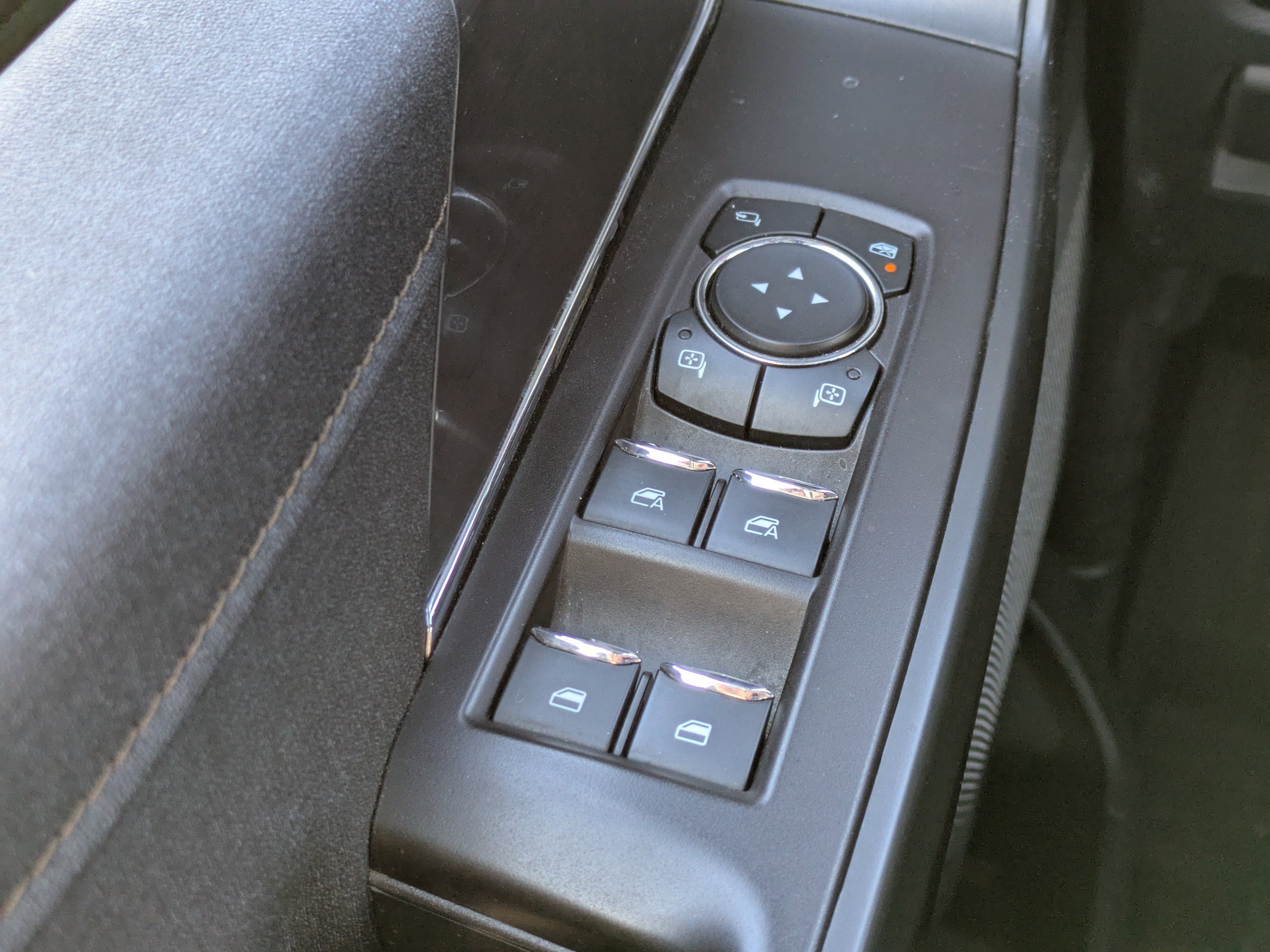 Used 2023  Ford Raptor image 21