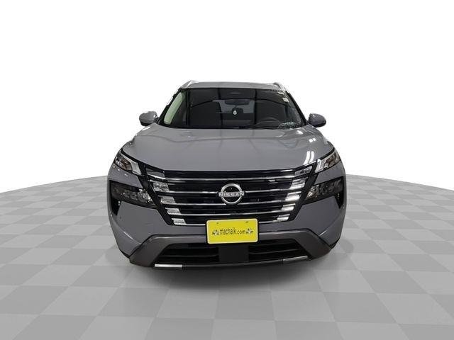 Used 2025  Nissan SL image 3