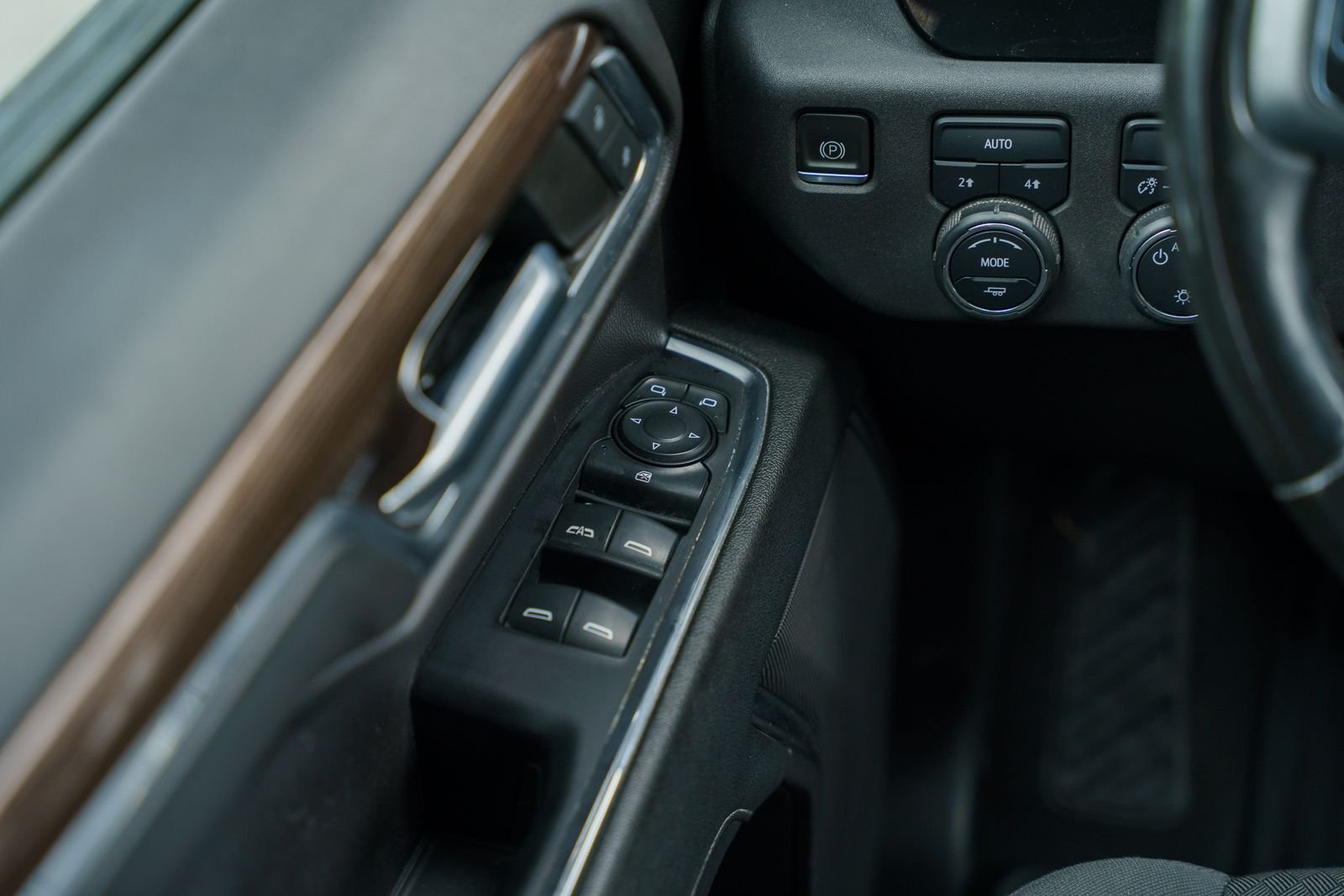 Used 2023 Black Chevrolet LT image 29