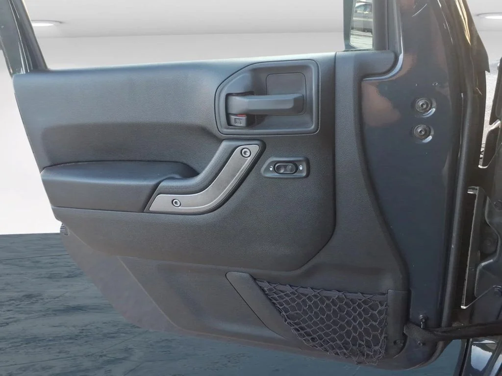 Used 2017 Black Jeep Unlimited Sport image 27