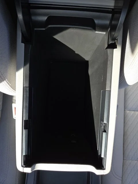 Used 2017 Silver Toyota LE image 25