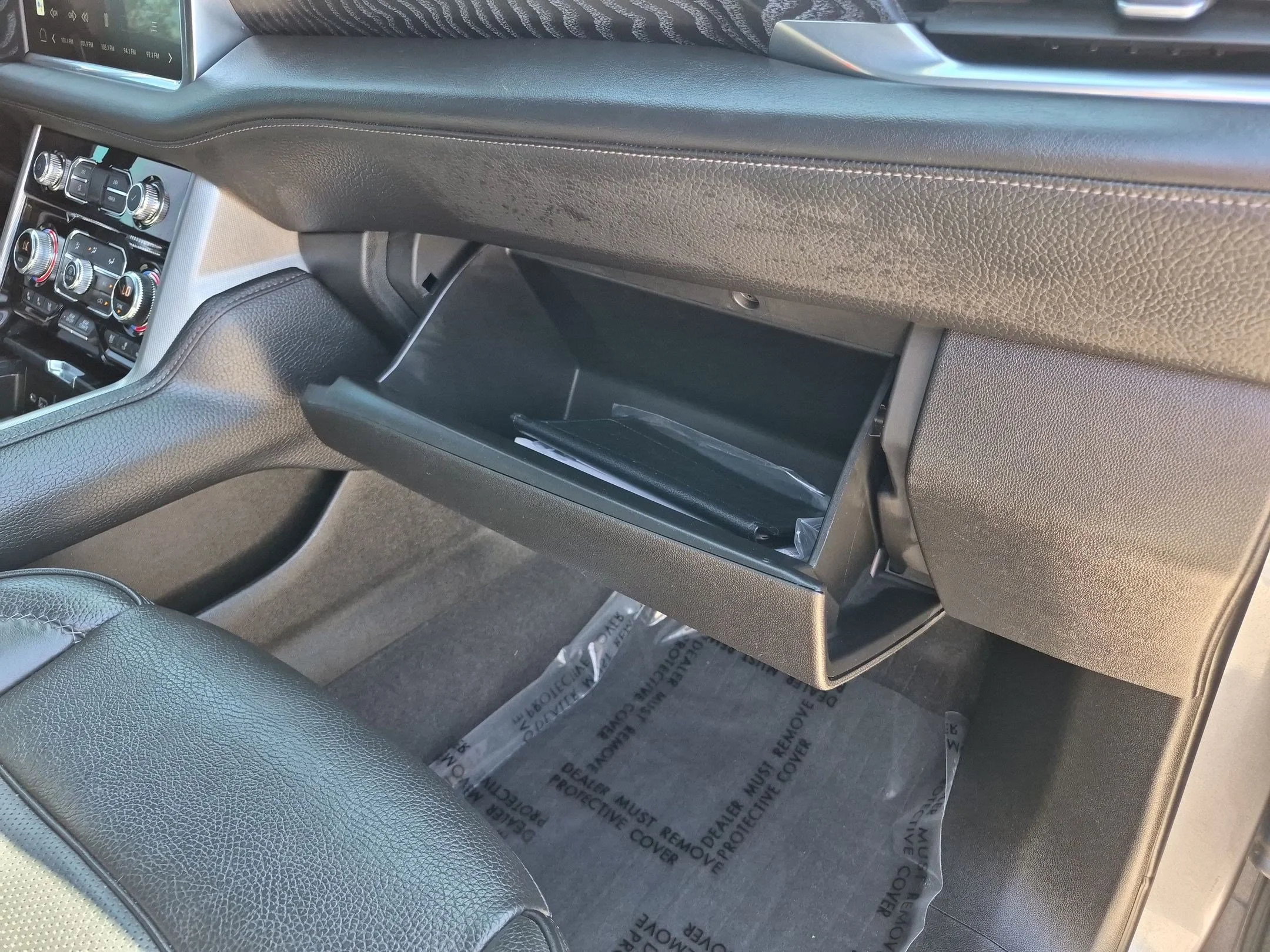 Used 2022 Satin Steel Metallic GMC Denali image 31
