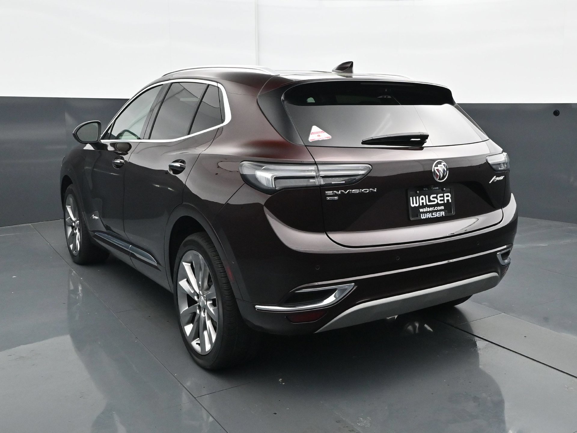 Used 2021 Rich Garnet Metallic Buick AWD 4dr Avenir image 5