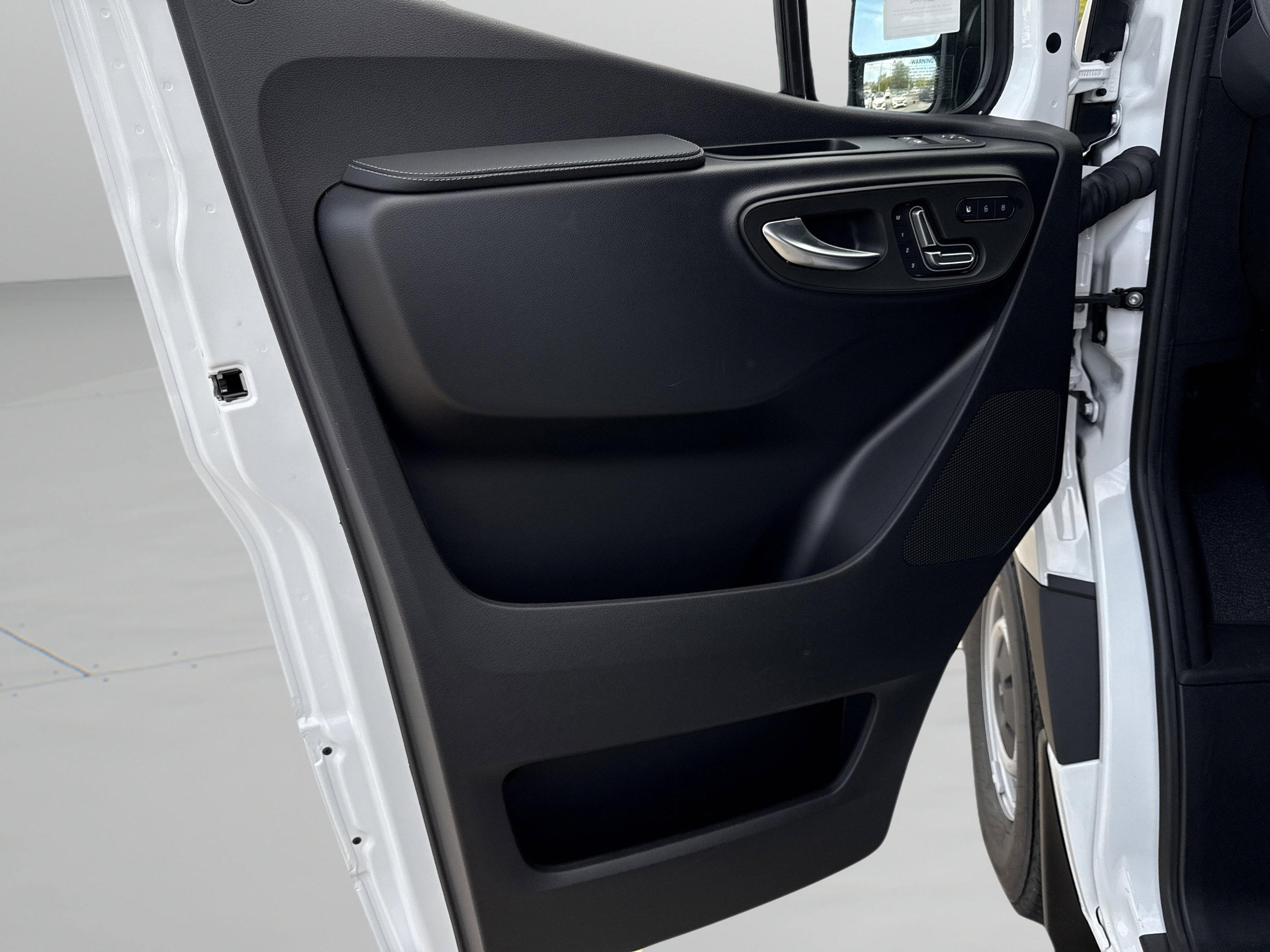 New 2026 Arctic White Mercedes-Benz  image 15