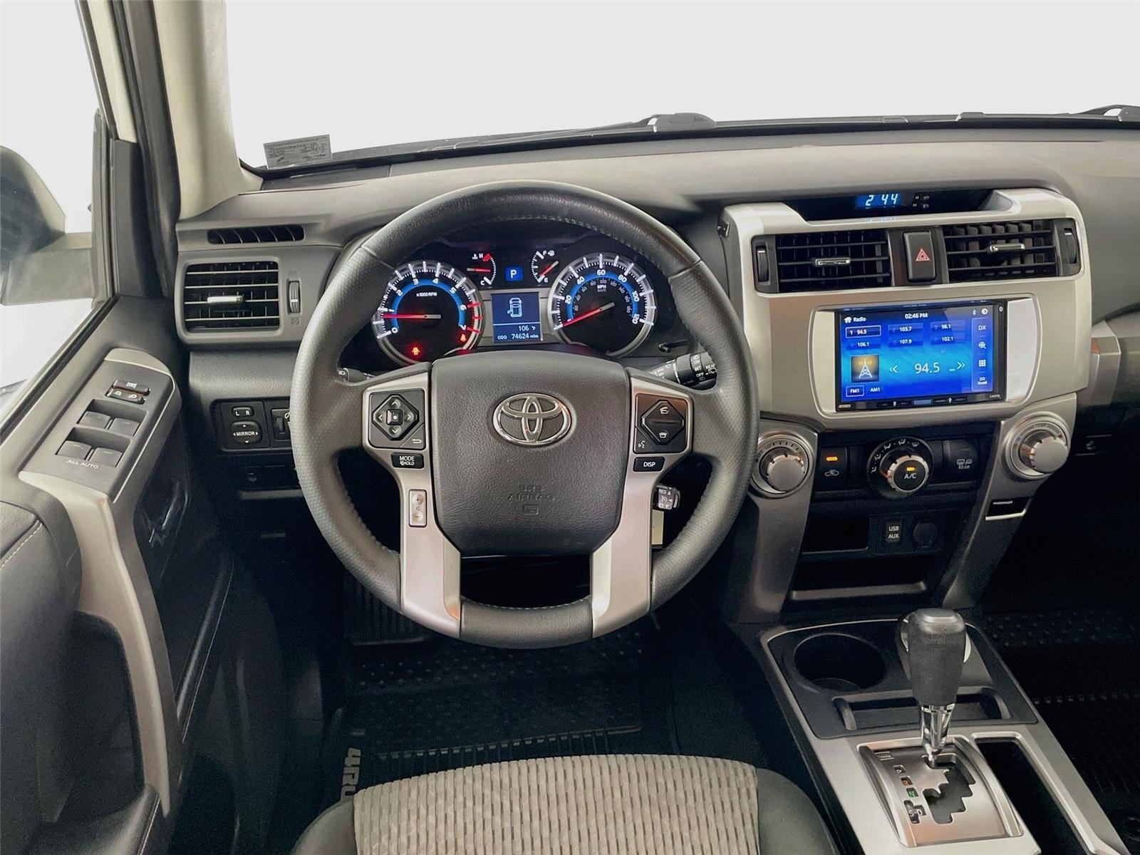 Used 2018 Super White Toyota SR5 image 24