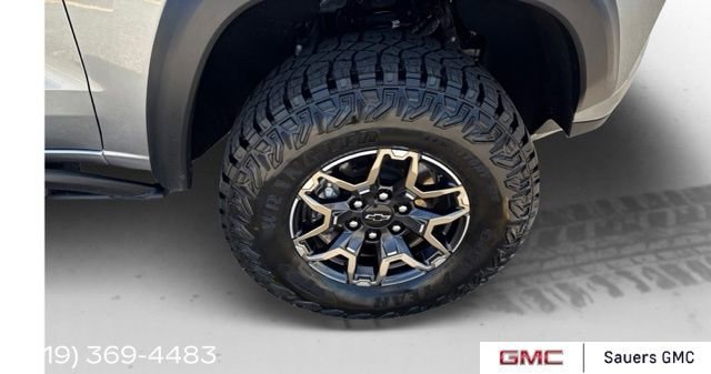 2025 Chevrolet Colorado ZR2 - Photo 27