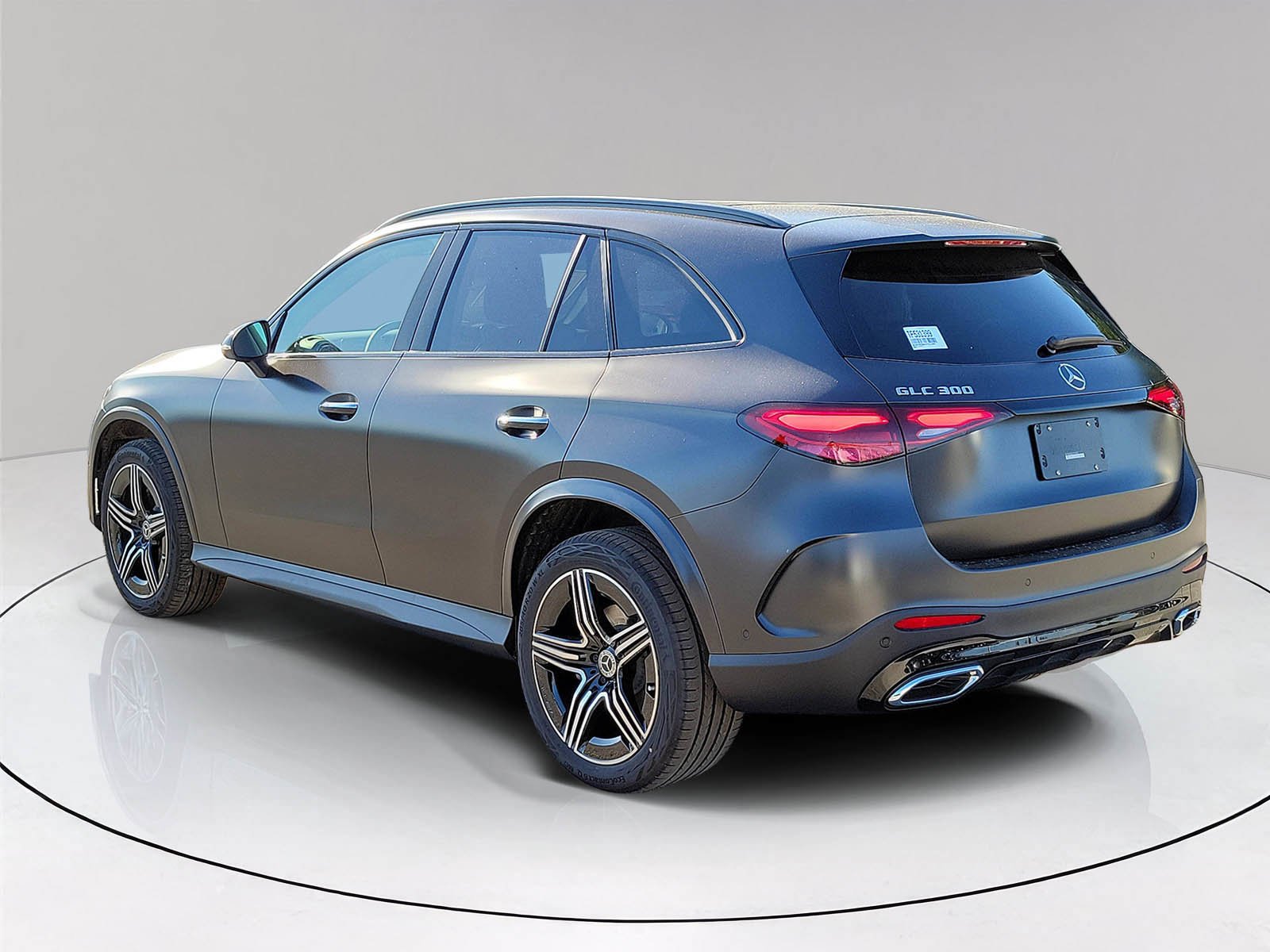New 2026 MANUFAKTUR exclusive graphite grey magno Mercedes-Benz GLC 300 image 4