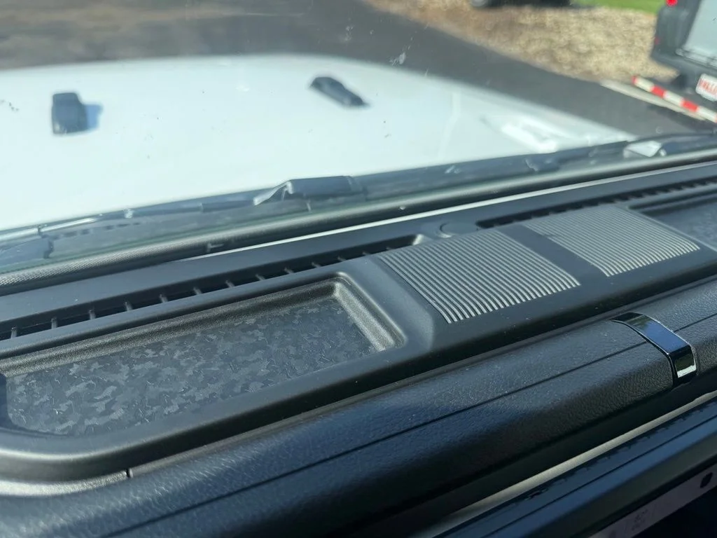 New 2026 Bright White Clear-Coat Exterior Paint Jeep Sport image 21