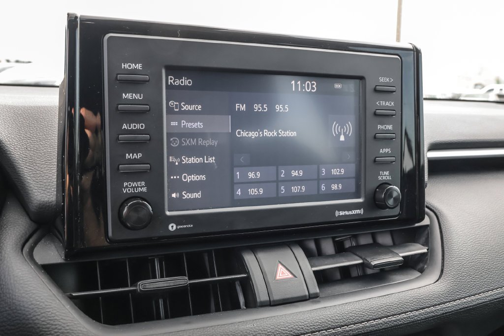 Used 2020 White Toyota XLE image 24