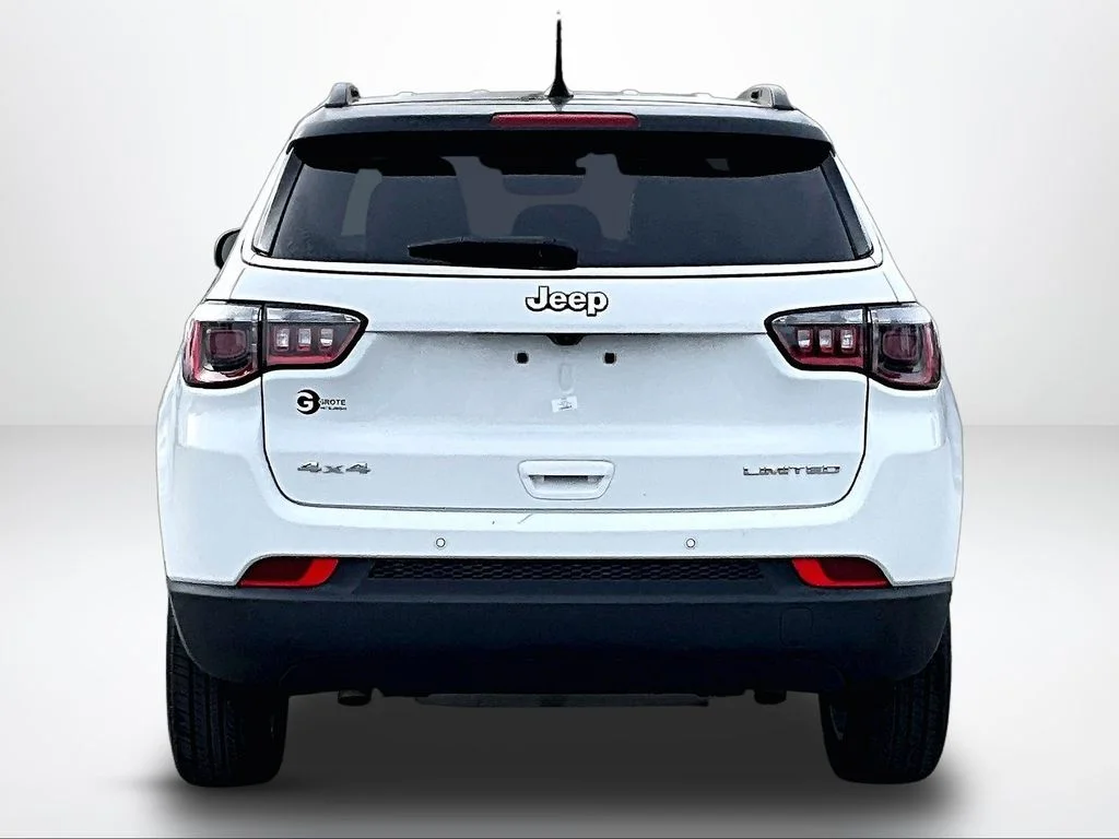 Used 2025 White Jeep Limited image 5