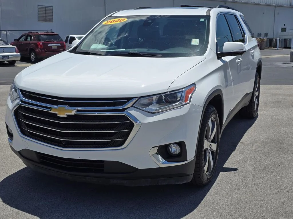 Used 2020 SUMMIT WHITE Chevrolet LT Leather image 3