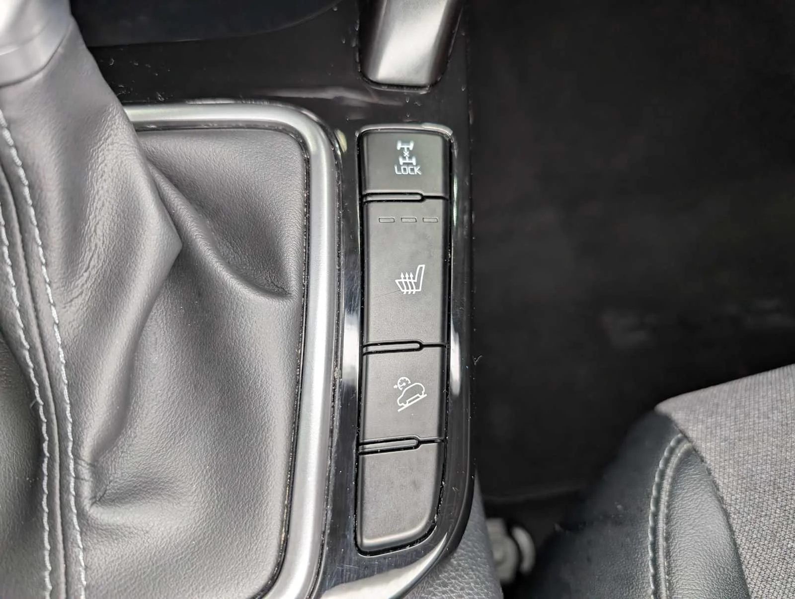 Used 2024 Gravity Gray Kia S image 29
