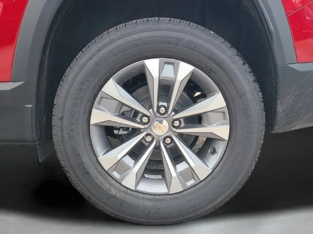 2027 Chevrolet Equinox LT - Photo 35