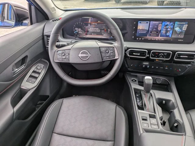New 2026 Bluestone Pearl / Super Black Two-tone Nissan SR image 15