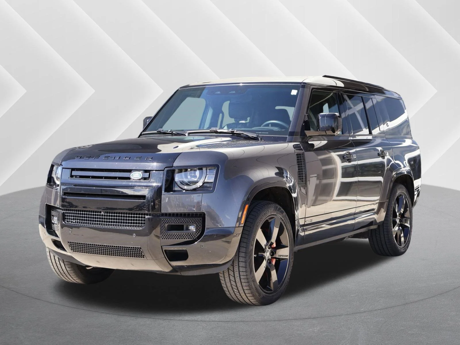 2023 Land Rover Defender X's photo