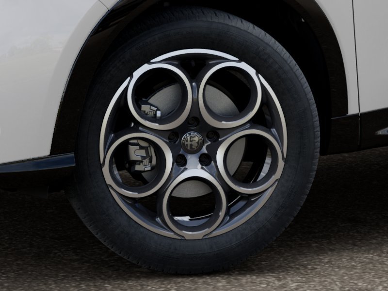 New 2026 Milano White Exterior Paint Alfa Romeo Base image 4