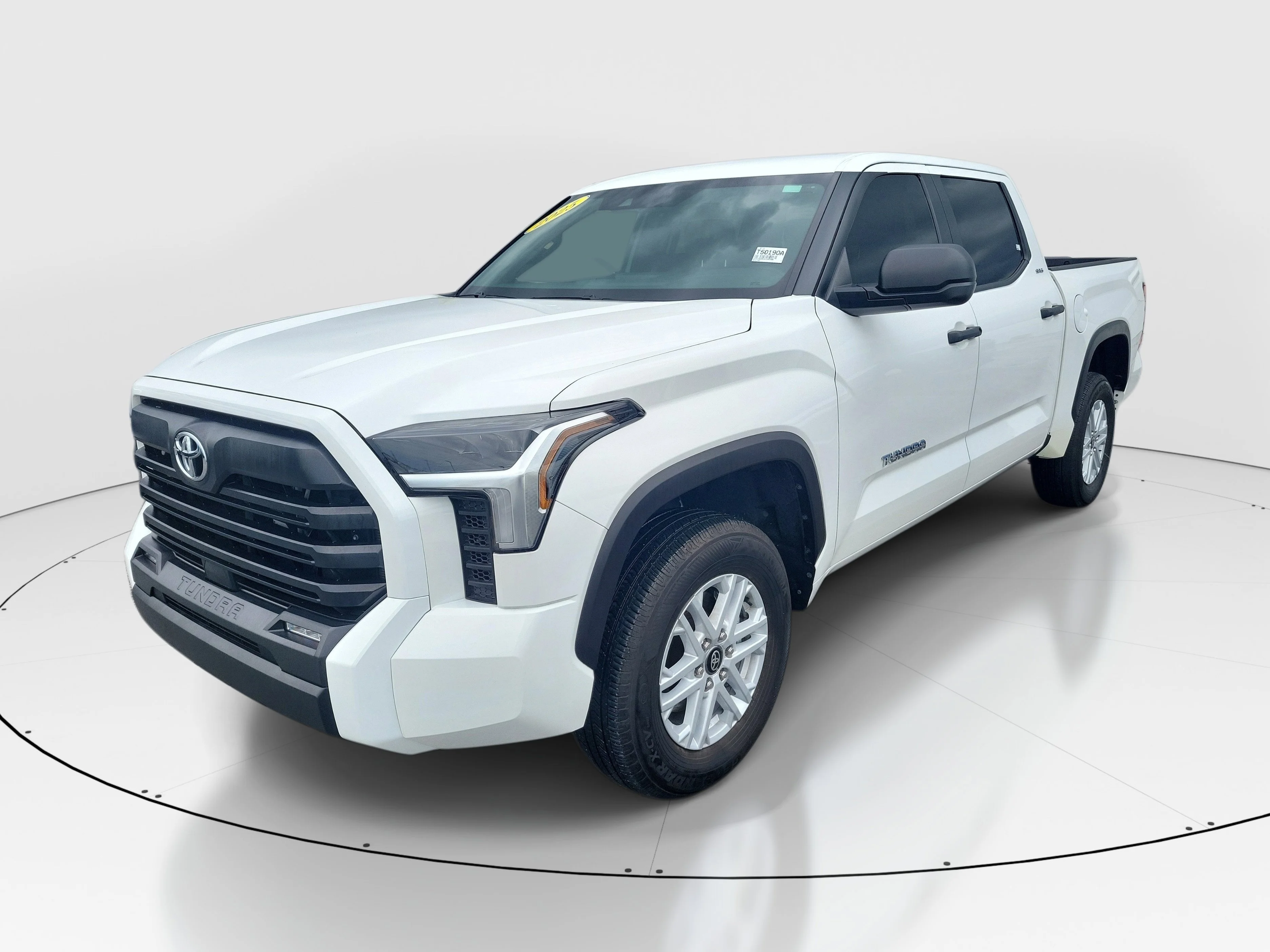 Used 2025 Ice Toyota SR5 image 3