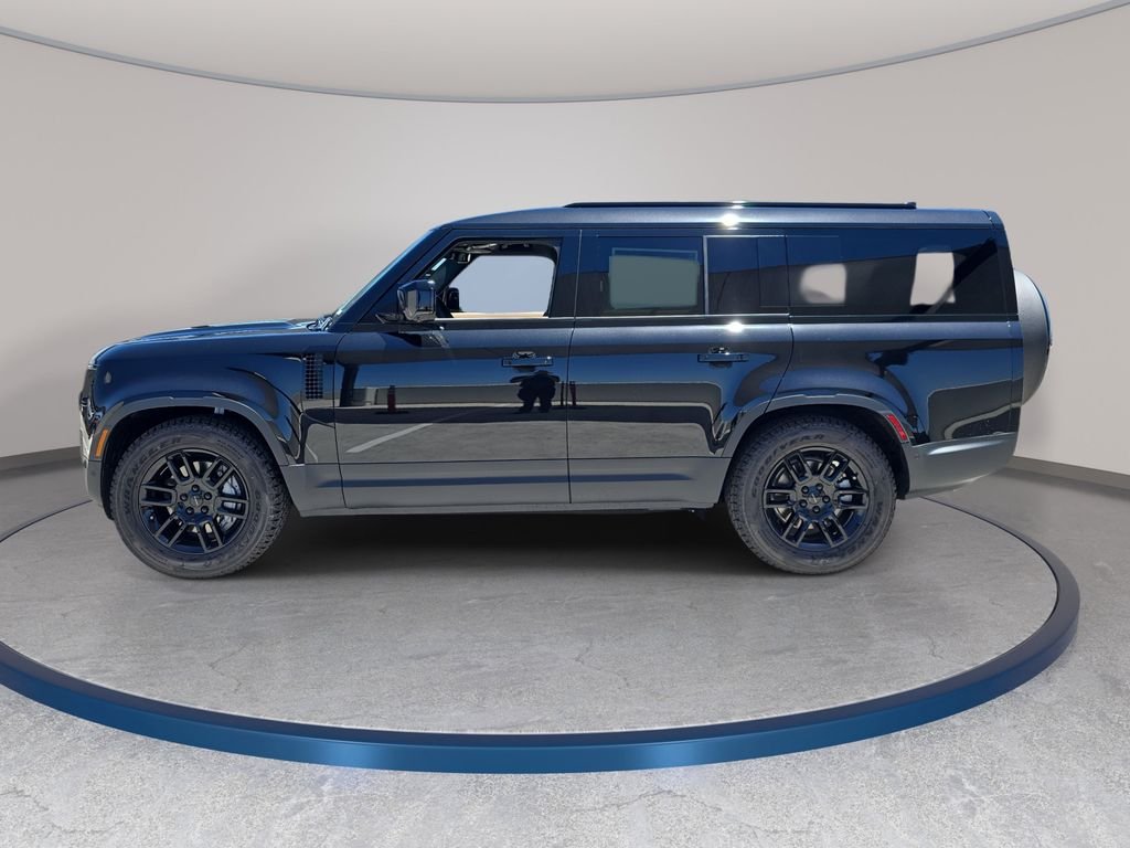 New 2026 Black Land Rover S image 8