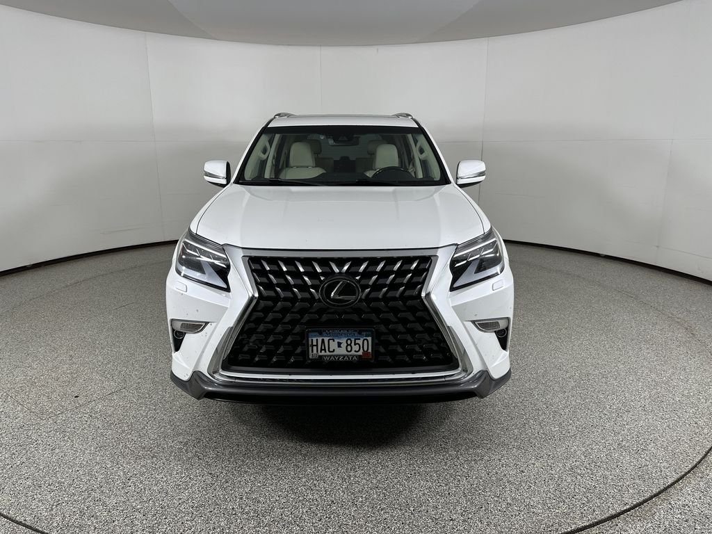 Used 2021 White Lexus 460 image 3