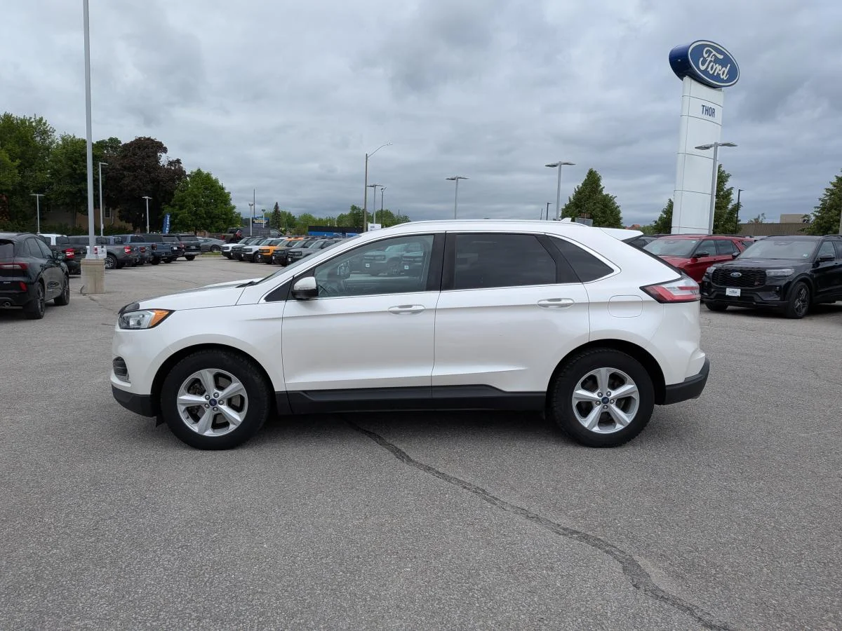 Used 2019 White Ford Sel Awd image 11