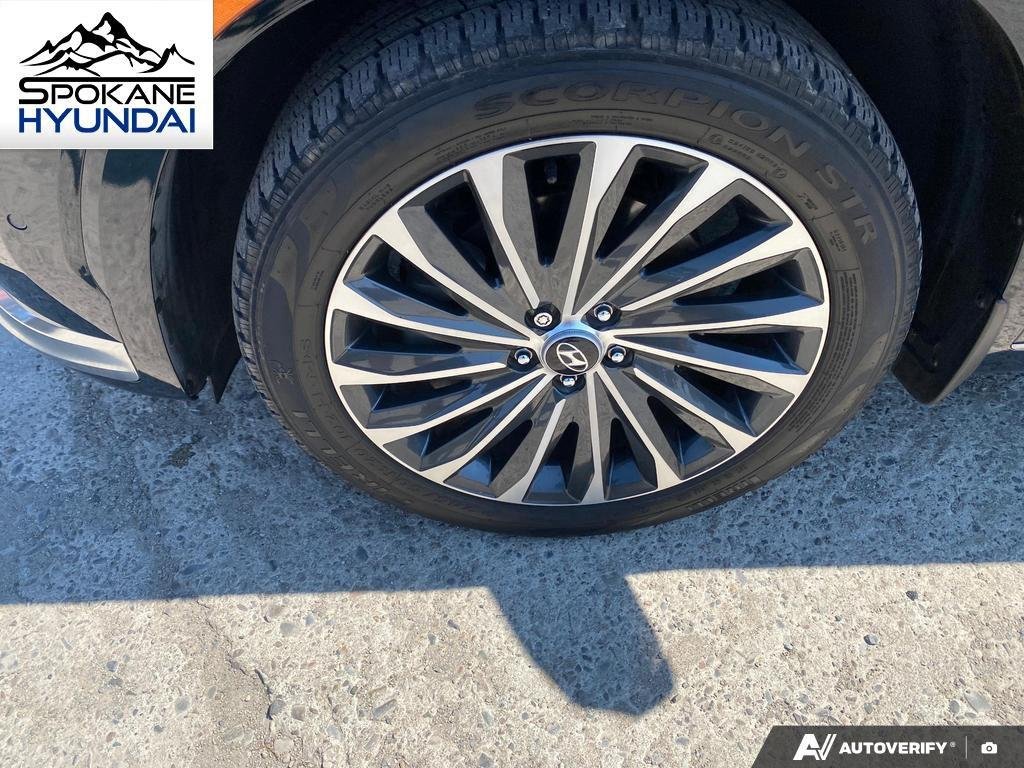 Certified Used 2023 Robust Emerald Hyundai Calligraphy image 9