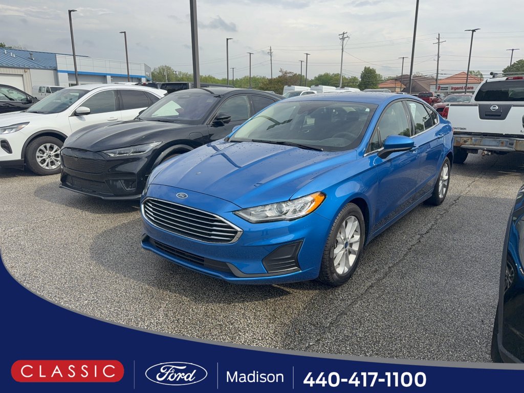 2020 Ford Fusion SE FWD's photo