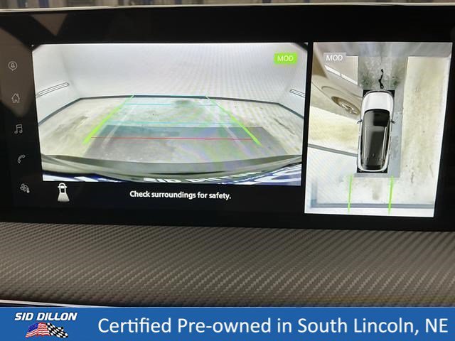 Used 2025 Super Black Nissan SR image 6