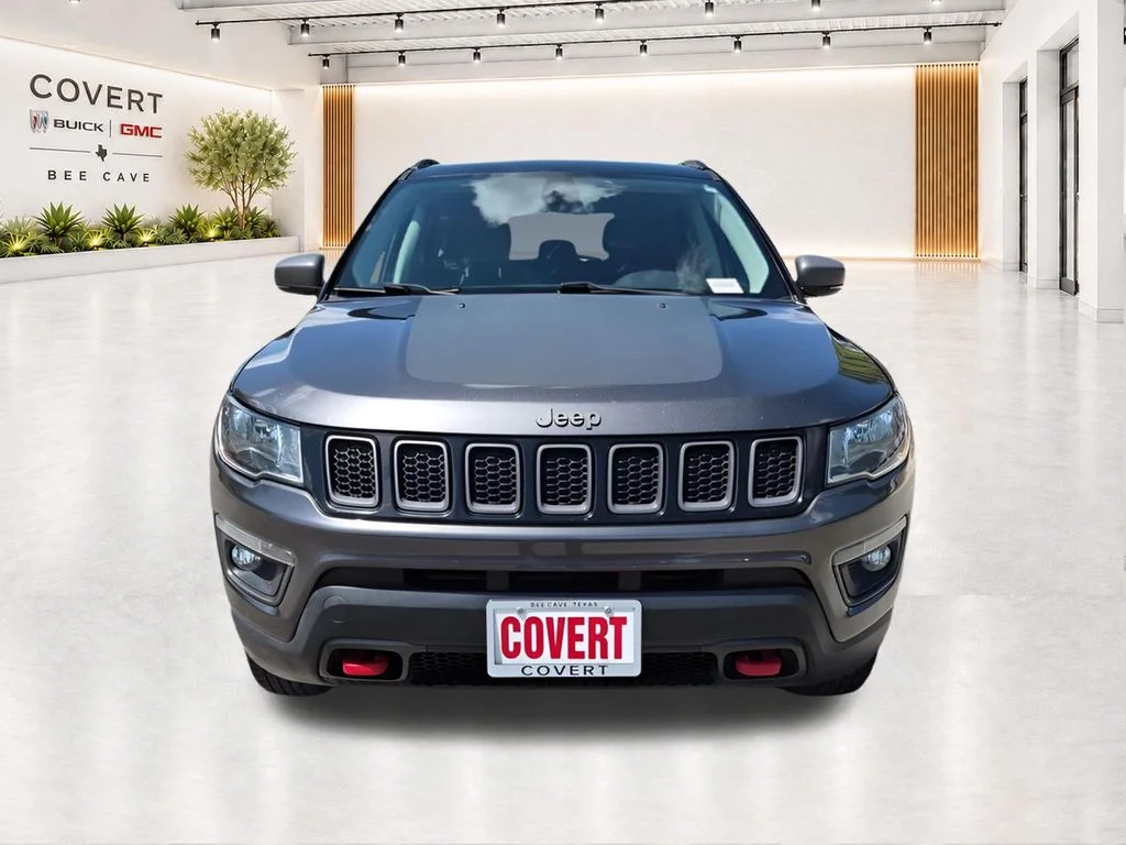 Used 2019 Gray Jeep Trailhawk image 4
