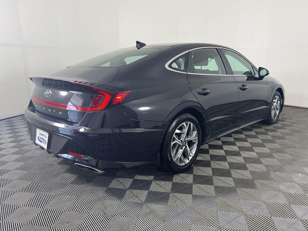 Used 2023 Carbon Blue Hyundai SEL image 26