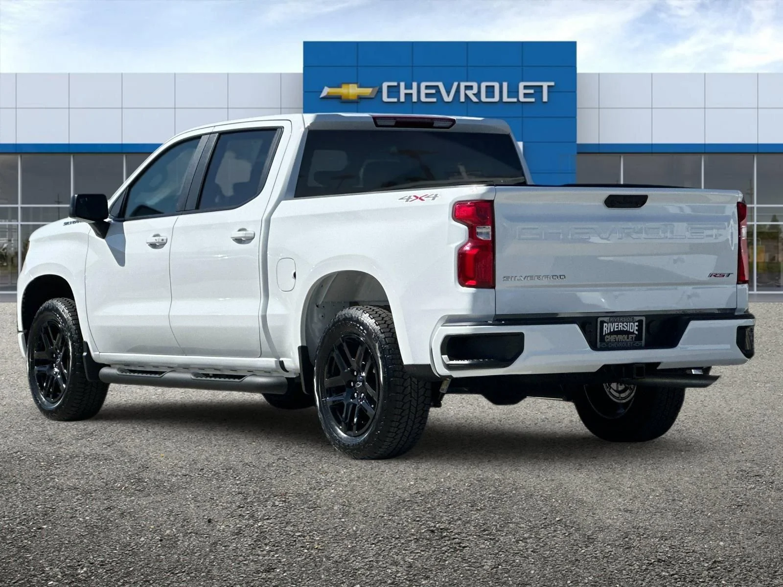 New 2026 Summit White Chevrolet RST image 6