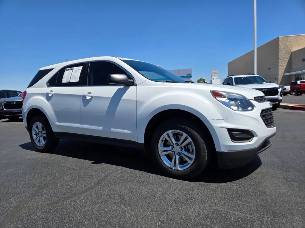 Used 2017 SUMMIT WHITE Chevrolet LS image 1