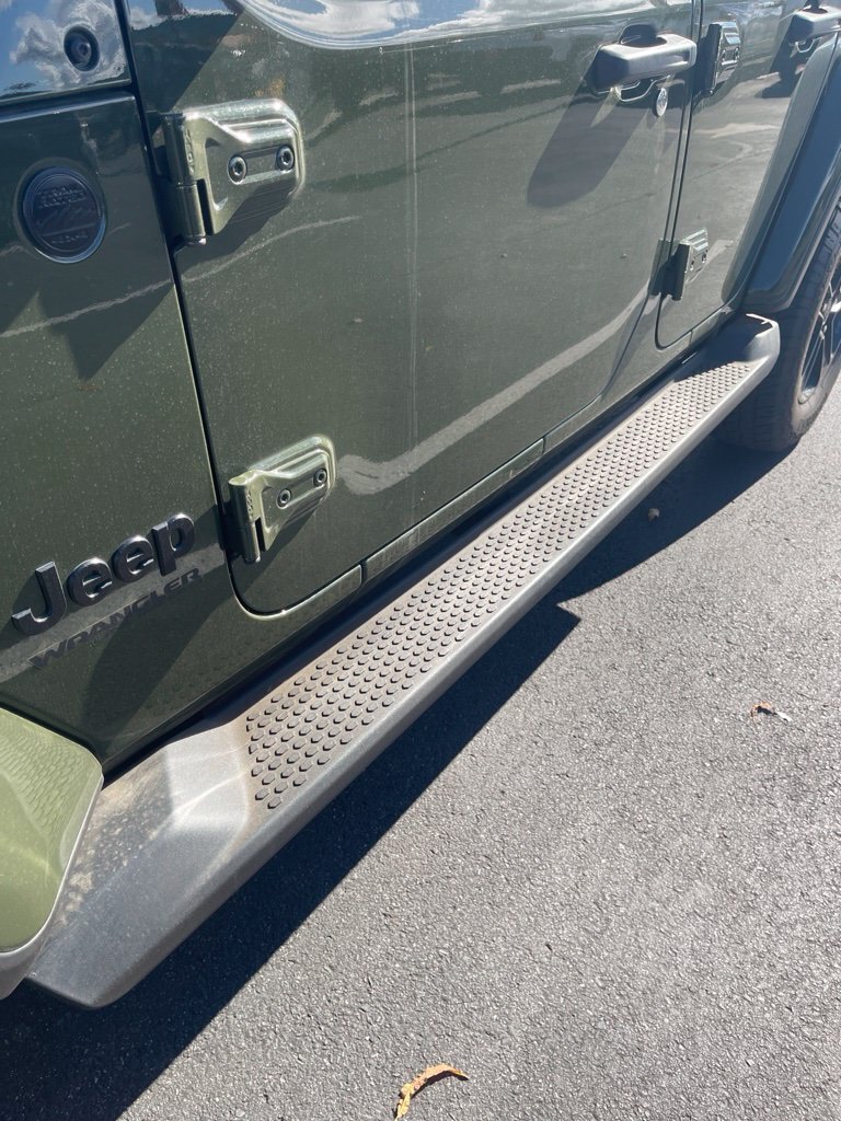 Certified Used 2021 Green Jeep Unlimited Sahara Altitude image 31