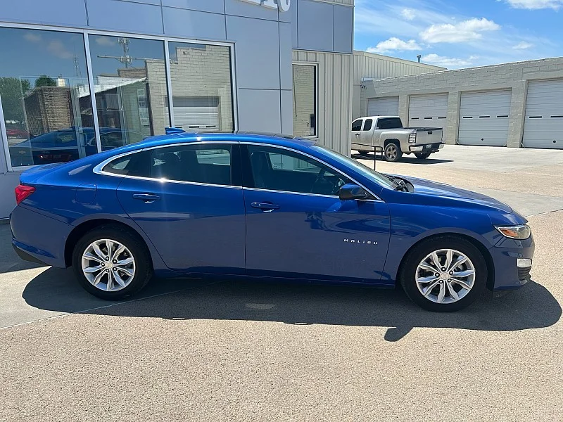 Used 2023 Chevrolet Malibu 1LT with VIN 1G1ZD5ST3PF241163 for sale in Kansas City