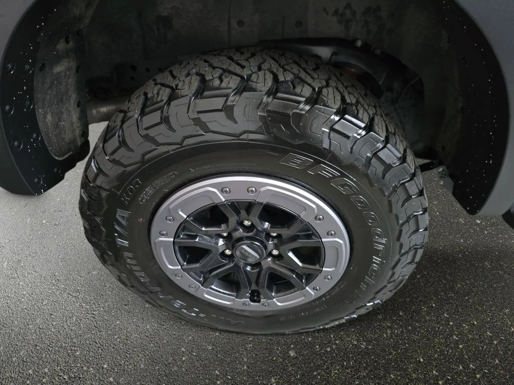 Used 2025 Black Ford Raptor image 30