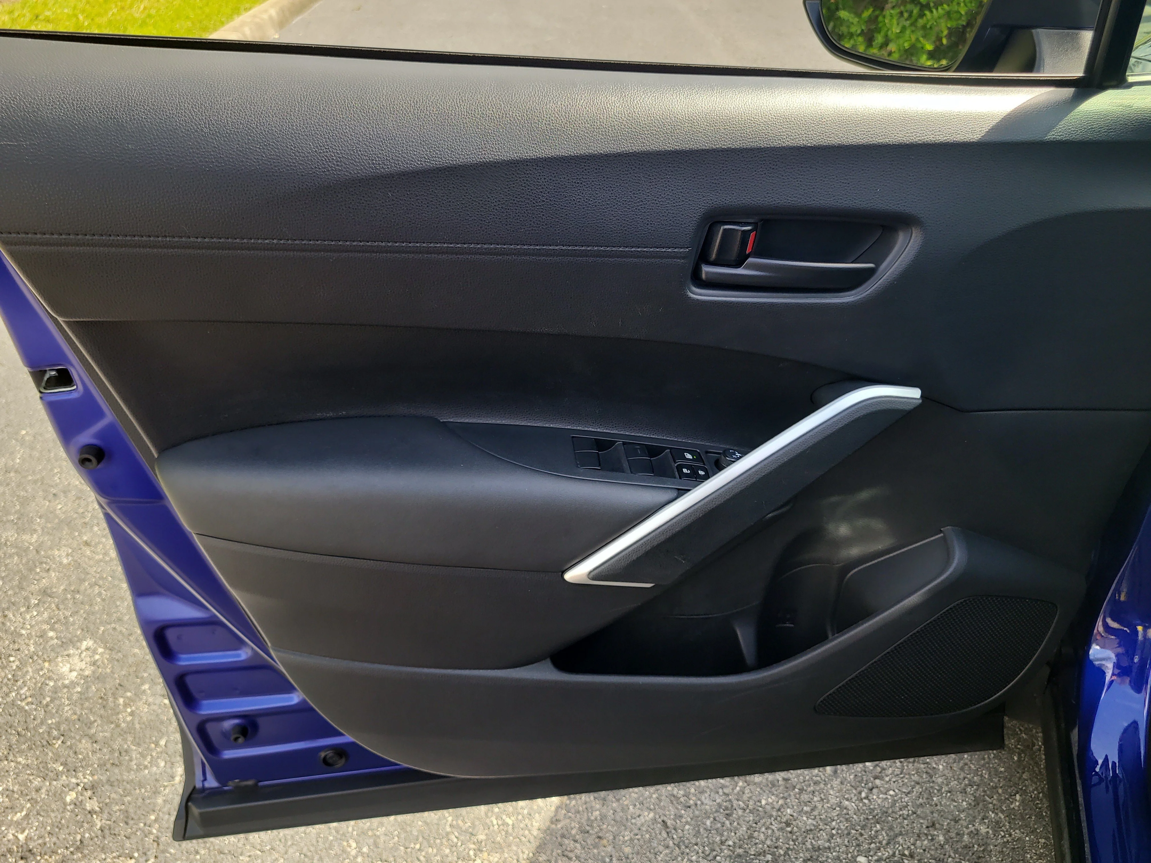 Used 2025 Blue Crush Metallic Toyota LE image 15