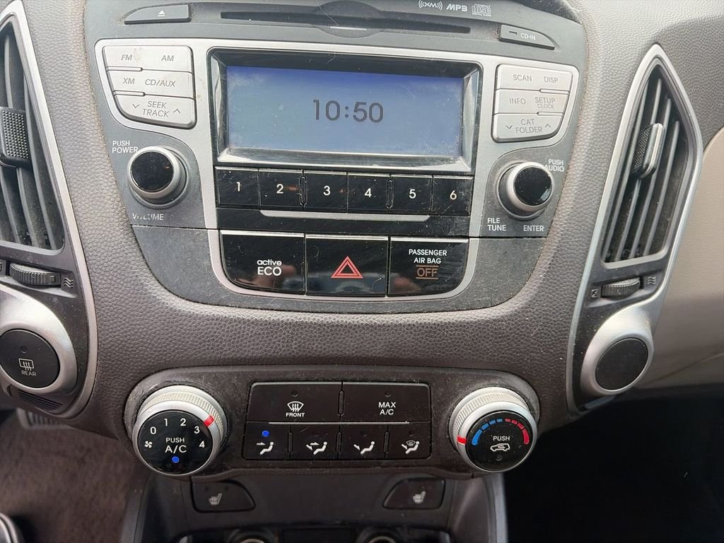 Used 2013 Red Hyundai GLS image 17