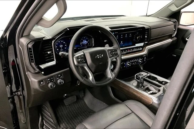 Used 2025 Black Chevrolet RST image 16