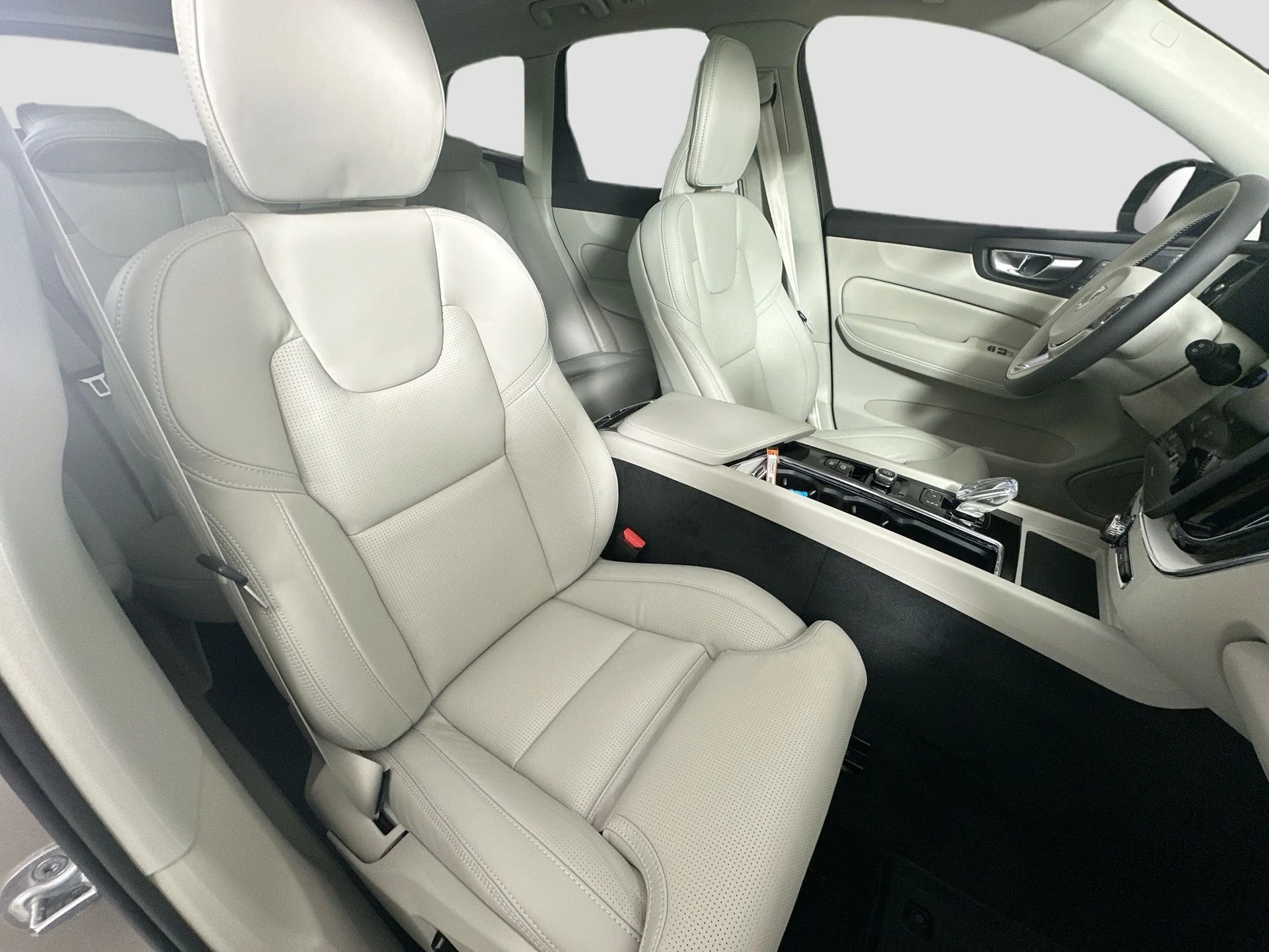 New 2026 Bright Dusk Volvo Ultra image 30