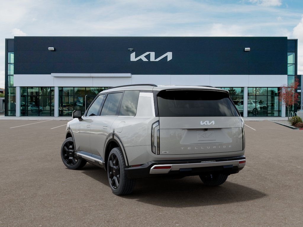 New 2027 Silver Kia SX image 4