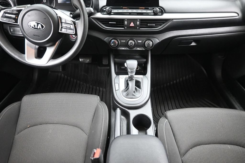 Used 2021 Black Kia FE image 14