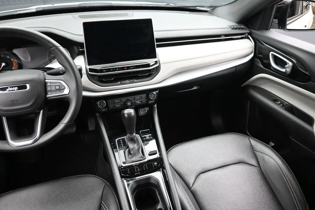 Certified Used 2025 White Jeep Limited image 17