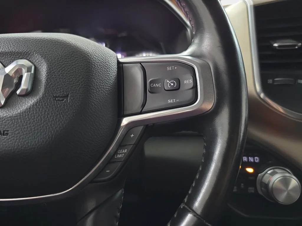 Used 2022 Silver Ram Laramie image 19