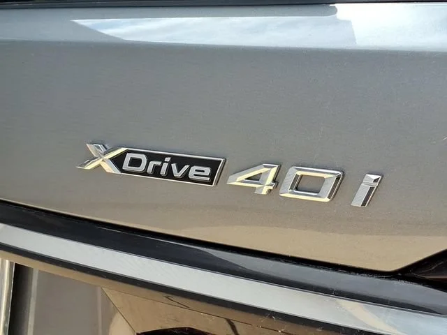 Used 2025  BMW xDrive40i image 28