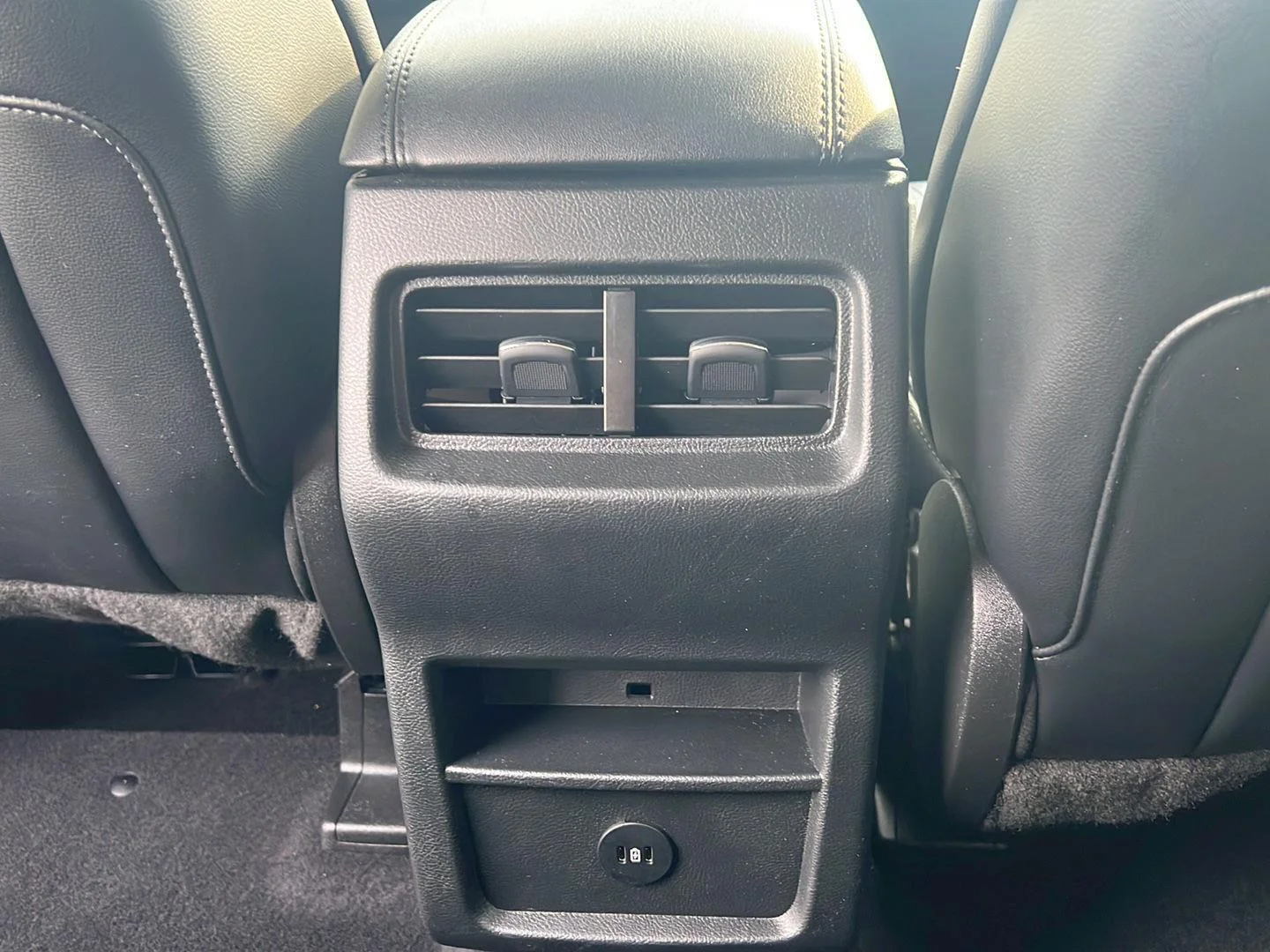 Used 2023 Oxford White Ford SEL image 34