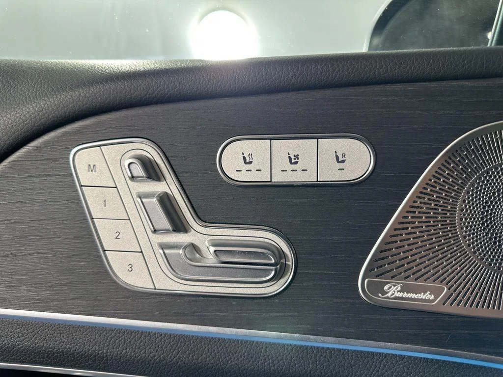 Used 2023 Obsidian Black Metallic Mercedes-Benz GLS 450 image 9