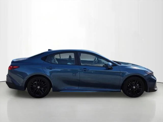 Used 2025 Ocean Gem Toyota SE image 6
